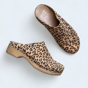 DANSKO Women’s Brenda Animal Print Leather Slip on Mule Clog size 8.5